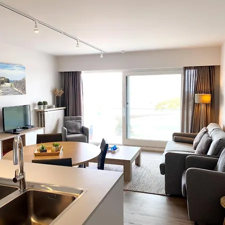 With Frontal Sea View Apartment
